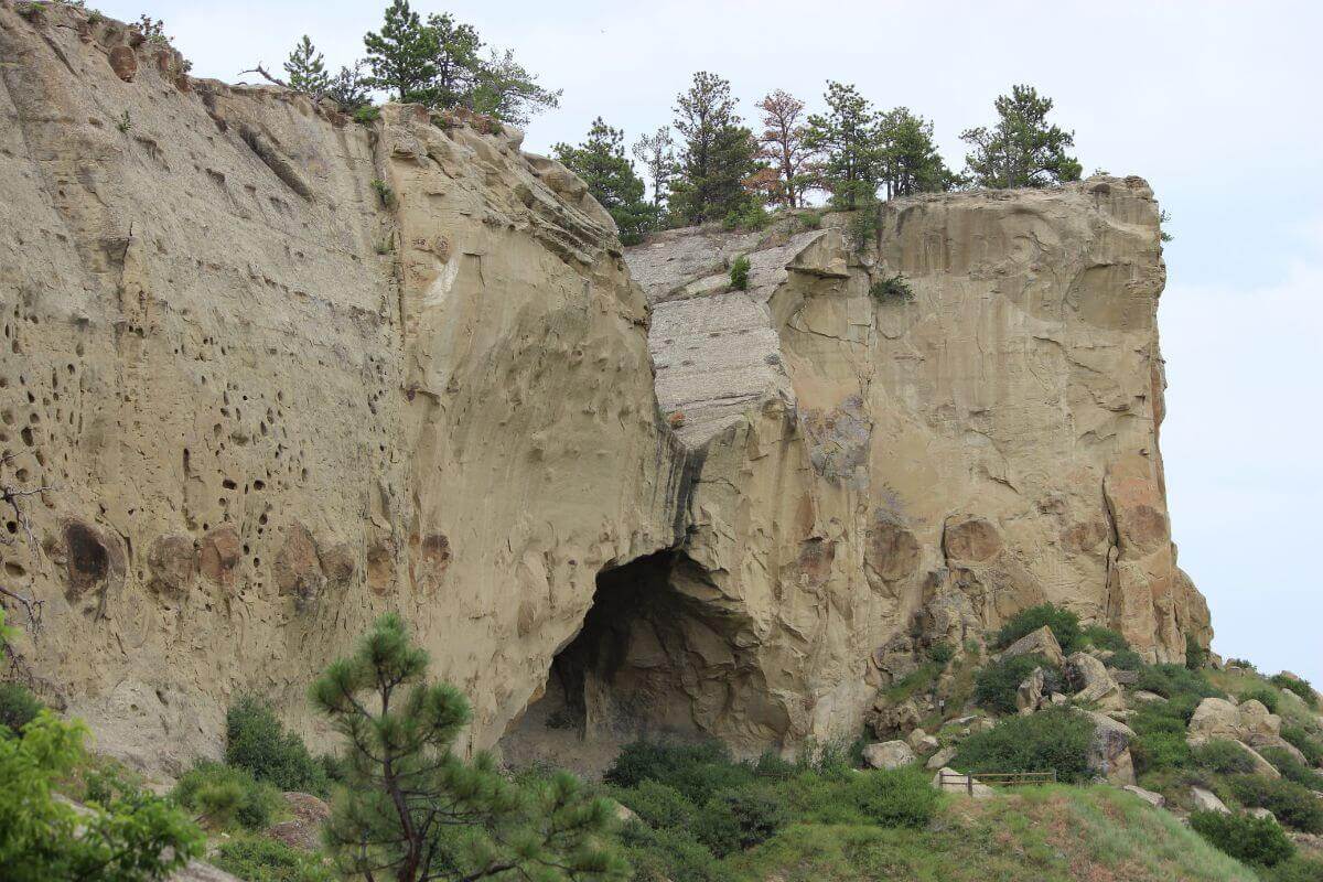 A colossal rock formation captivating travelers on their Montana vacations.